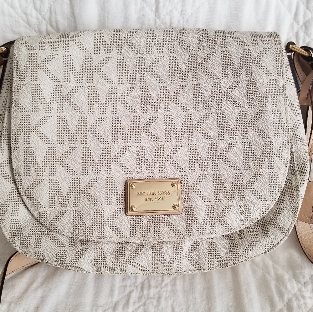 Michael Kors Crossbody Bag